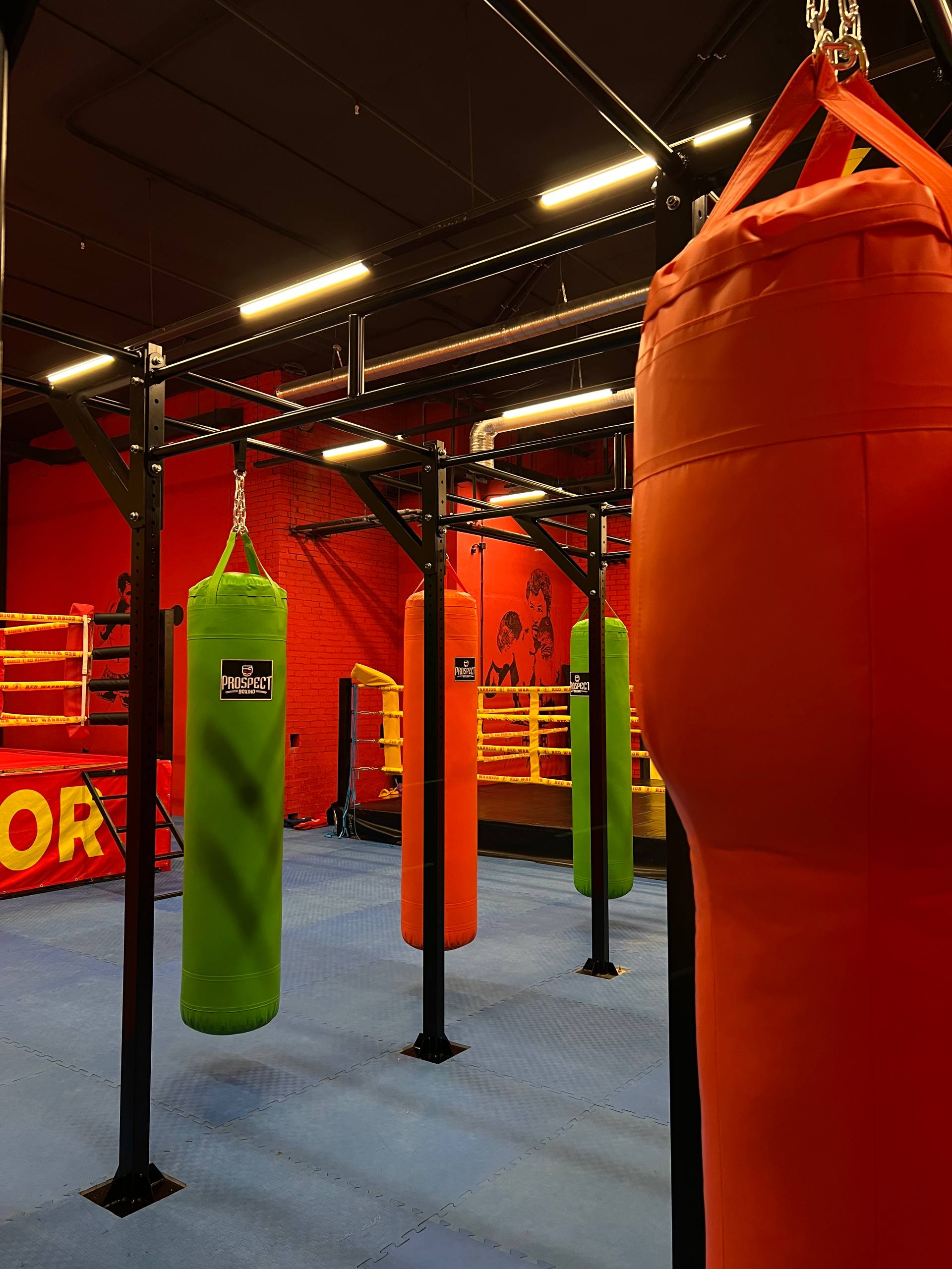 Зал Ивантеевка